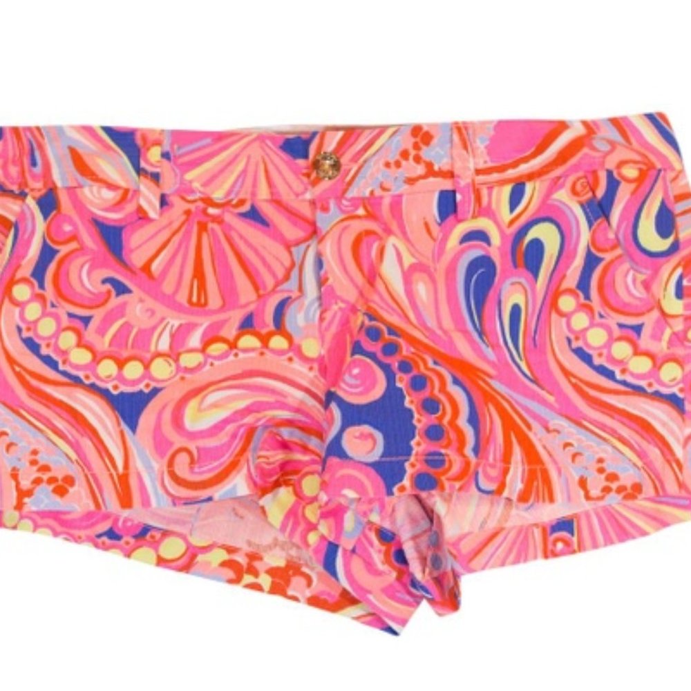 Vintage Lilly Pulitzer patterned shorts